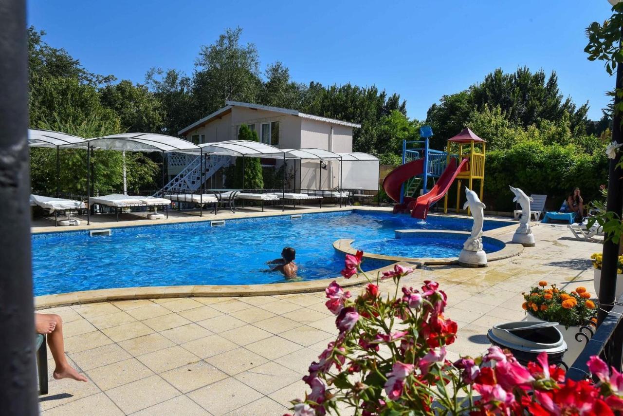 Apartments Devora 1 & Bar & Restaurant Варна Екстериор снимка