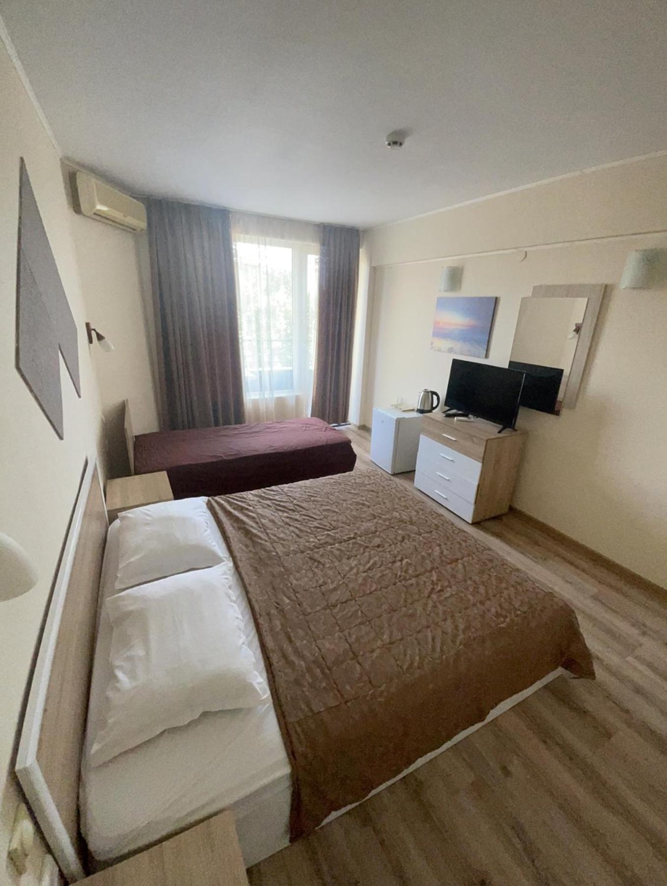 Apartments Devora 1 & Bar & Restaurant Варна Екстериор снимка