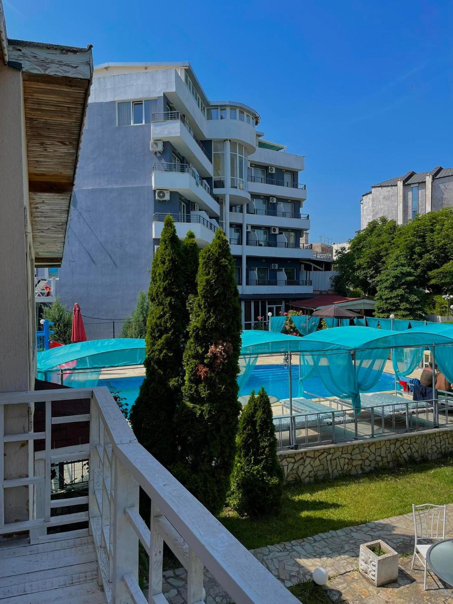 Apartments Devora 1 & Bar & Restaurant Варна Екстериор снимка